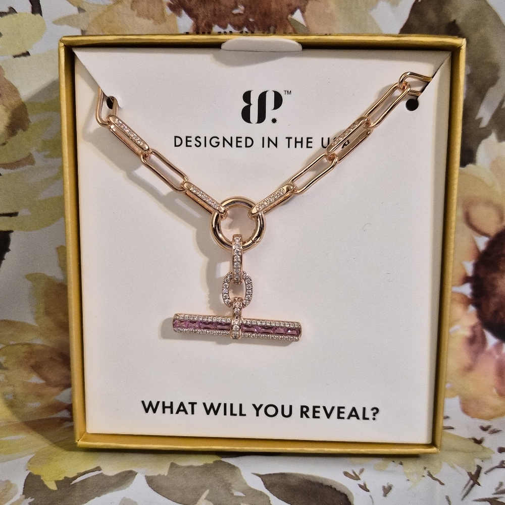 Elegant Gold Necklace with Pink Accents